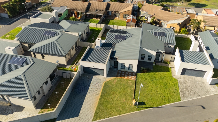 3 Bedroom Property for Sale in Marinda Park Western Cape